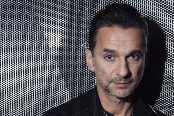 Dejv Gahan (Depeche Mode) snimio pesmu "Shock Collar" sa gitaristom Marka Lanegana, Robom Maršalom