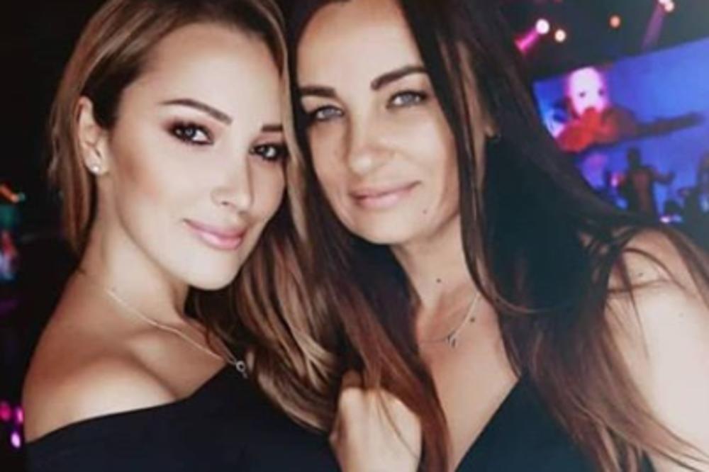 IMALA JE SAMO 3 GODINE KADA SU OTIŠLE OD OCA: Ovo je Prijina mama, na SLICI sa Brenom ne zna se KOJA BOLJE IZGLEDA!