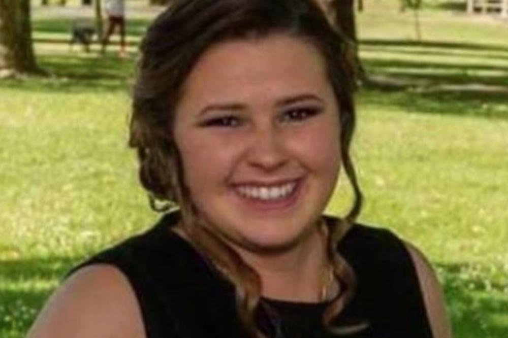 OTIŠLA U KREVET ZDRAVA, UJUTRU JE BILA MRTVA: Svetlo je bilo uključeno, roditelji na krevetu videli BOLAN TRAG