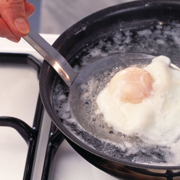 Kako da od 1 jajeta ispržite ČAK 6? Trik je toliko genijalan da vam to niko neće reći