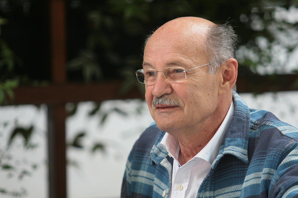 Neverovatna životna priča poznatog glumca: Rođen kao musliman, a oženio Slavicu koja mu je 2 meseca nakon svadbe...