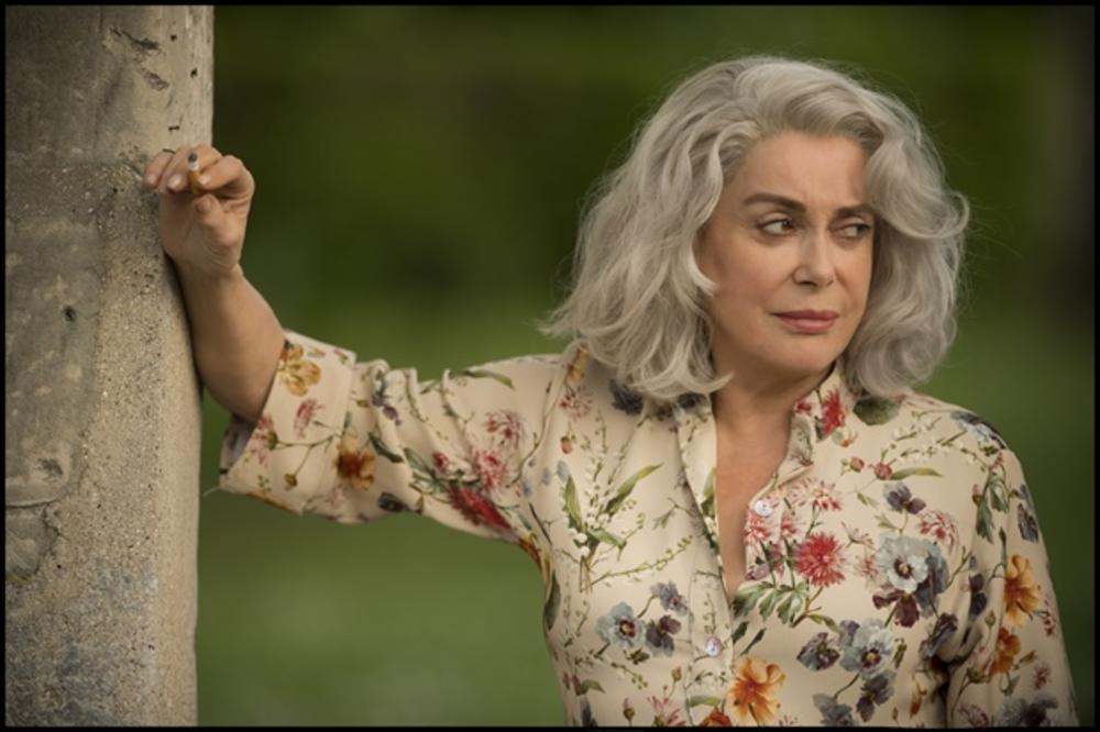 KATRIN DANEV I KJARA MASTROJANI ZAJEDNO U FILMU KLER DARLING