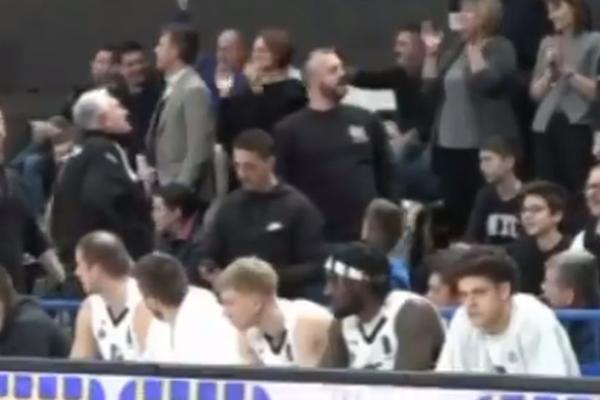 ON KAD ČUJE GROBARE, POLUDI: Rašon Tomas sedi na klupi i usred utakmice peva sa navijačima Partizana!