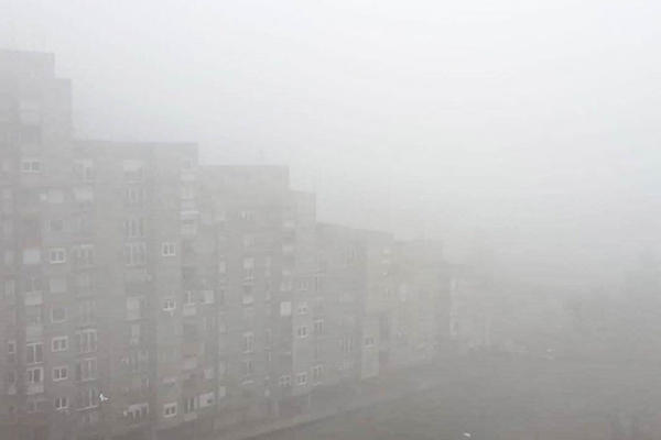 HVALA VETRU! Uskoro ćemo disati MALO LAKŠE, magla se PODIŽE!