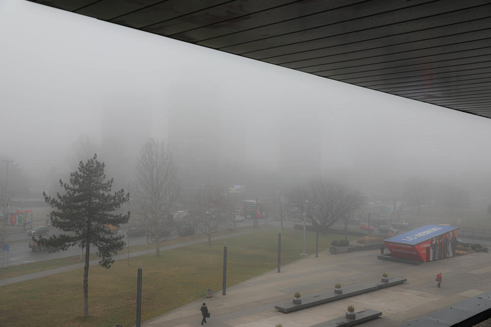 VOZAČI OPREZNO: Magla u ovim delovima Srbije, vidljivost pada i na manje od 200m