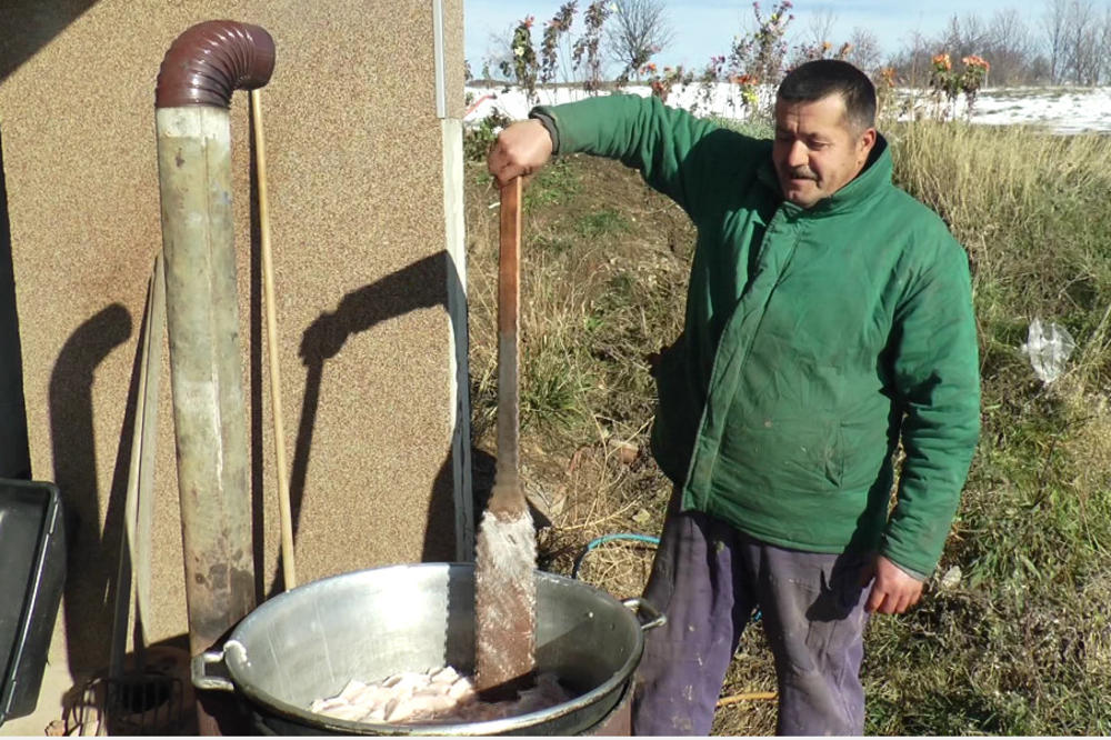 SRBI IZVOZE U METROPOLE JEDINU STVAR KOJA NEMA PREVOD! Belgijanci nam se dive, a Dragan je stručnjak za TO! (FOTO)