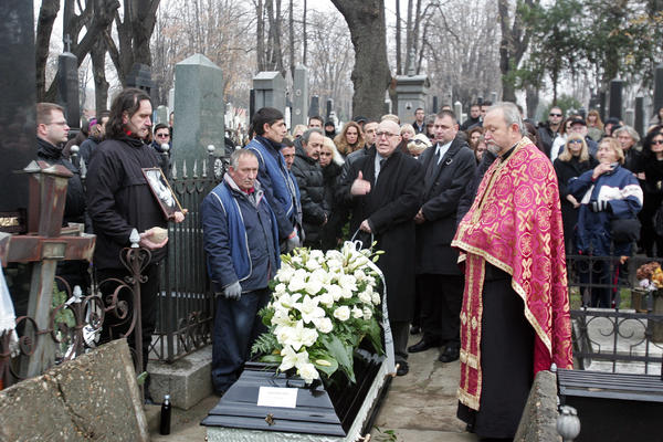 SRBI ĆE SE ODSAD SAHRANJIVATI PO ŠVAJCARSKOM MODELU! To velike PROMENE!
