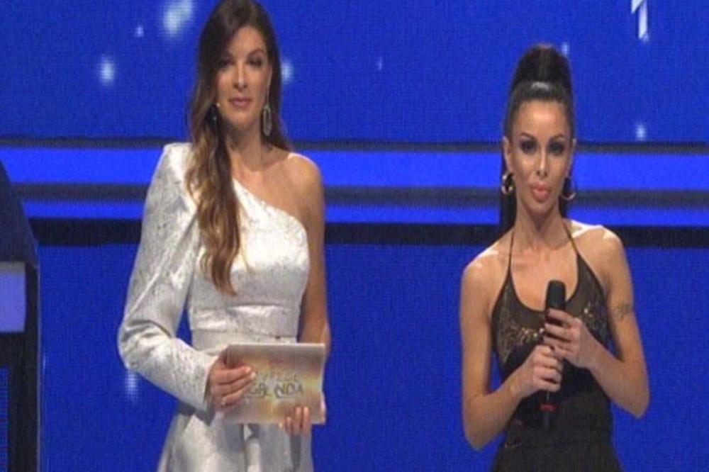 NAKON ŠTO JE ISPALA IZ ZVEZDI GRANDA, PEVAČICA GOLA NA INSTAGRAMU: Svi gledaju u njene grudi i MEĐUNOŽJE! (FOTO)