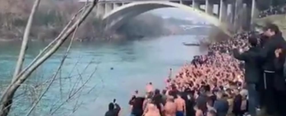 Plivanje za časni krst, Podgorica, Bogojavljanje