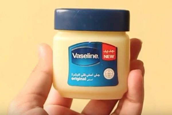 VAZELIN MOŽE DA SE ISKORISTI NA NAČINE ZA KOJE POJMA NISTE IMALI: Potpuno ćete se ODUŠEVITI!