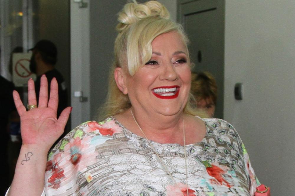 VESNA RIVAS SE POHVALILA NOVIM KOLIMA ZA NOVU GODINU! AU, kakvu zver je dobila na poklon! (FOTO)