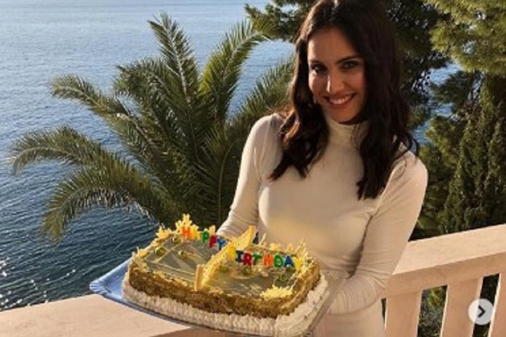 NAJLEPŠA HRVATSKA TENISERKA ĆE IGRATI ZA SRBIJU: Prelepa Mariana dobila poziv da promeni reprezentaciju!