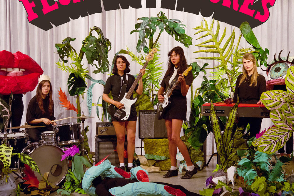 La Luz: "Floating Features"