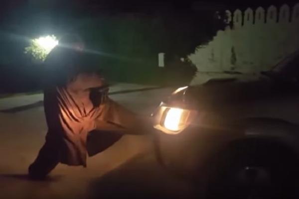 IMA 440 KILA I ZOVU GA HULK A TRAKTORE VUČE RUKAMA: Pogledajte kako izgleda muškarac od skoro pola tone! (VIDEO)