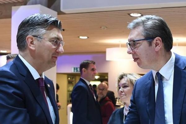 VUČIĆ SE SASTAO SA PLENKOVIĆEM: Davos je SJAJNA PRILIKA za razgovore o srpsko-hrvatskim odnosima (FOTO)