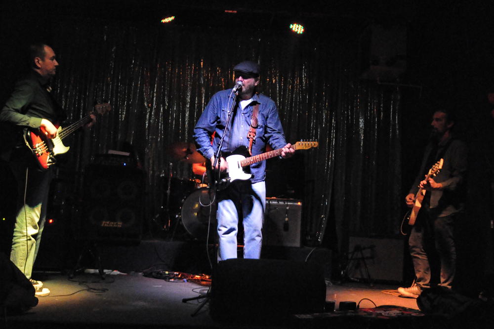 Glib ima novi EP: Poor Man's Deluxe, snimljen jednim mikrofonom