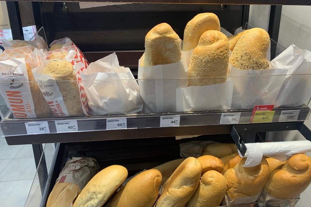 STAVILA JE OVU STVAR U KESU SA HLEBOM: Bio je SVEŽ DANIMA, domaćica otkrila genijalan TRIK