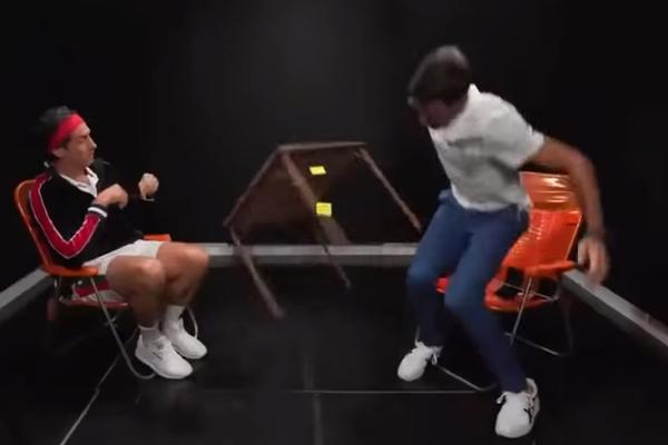 'LJUTITI' ĐOKOVIĆ SKOČIO SA STOLICE I PREVRNUO STO USRED EMISIJE: Da li me zezaš ili šta?!