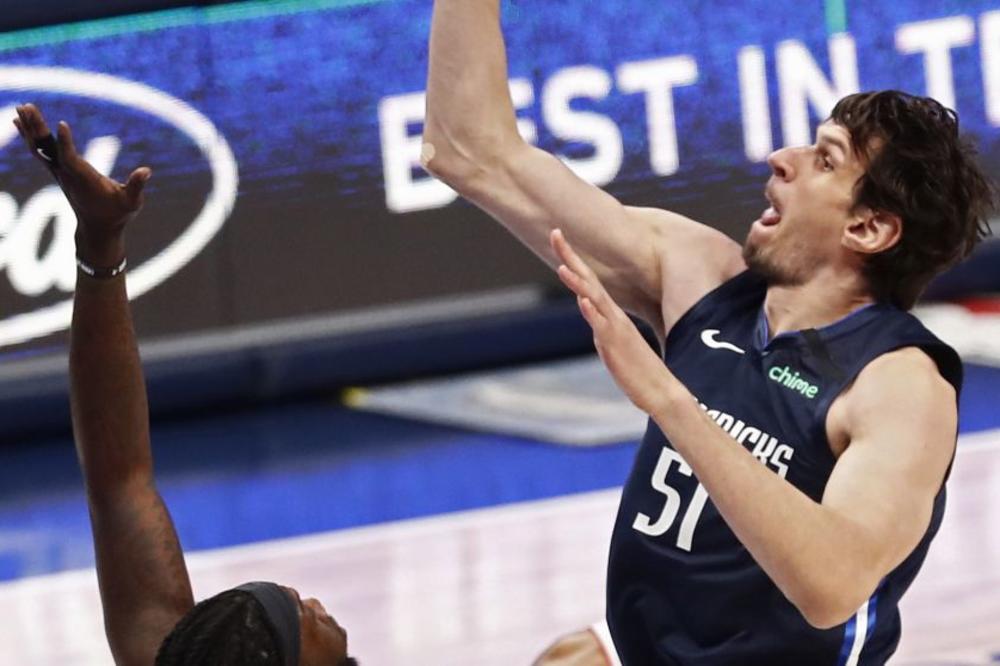 MARJANOVIĆ KIDAO PROTIV BIVŠEG TIMA, VRATIO DALAS U ŽIVOT: Strašan okršaj Dončića i Lenarda, ali Klipersi su dobili