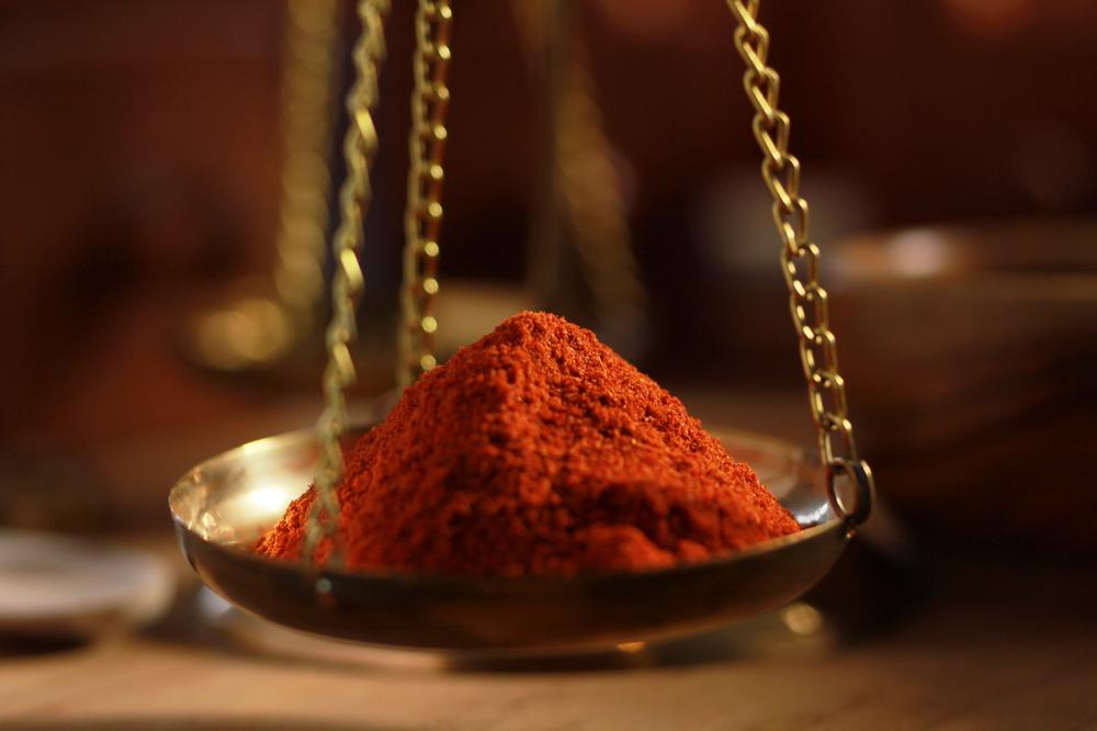 ČUDESAN LJUTI ZAČIN: Ublažava bolove u KOSTIMA, pomaže kod zapušenog nosa i smanjuje GLAD!