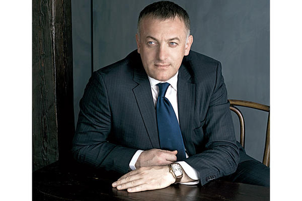 PRODAJA DRŽAVNIH APOTEKA ĆE UGROZITI SIROMAŠNE I STARE! Ovaj čovek govori o svim posledicama KOJE MOŽEMO IMATI