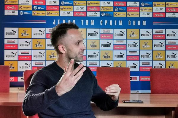 SVETSKI PRIZNATI STRUČNJAK U TABORU ORLOVA: Progovorio je o povredi Aleksandra Mitrovića i Evropskom prvenstvu!