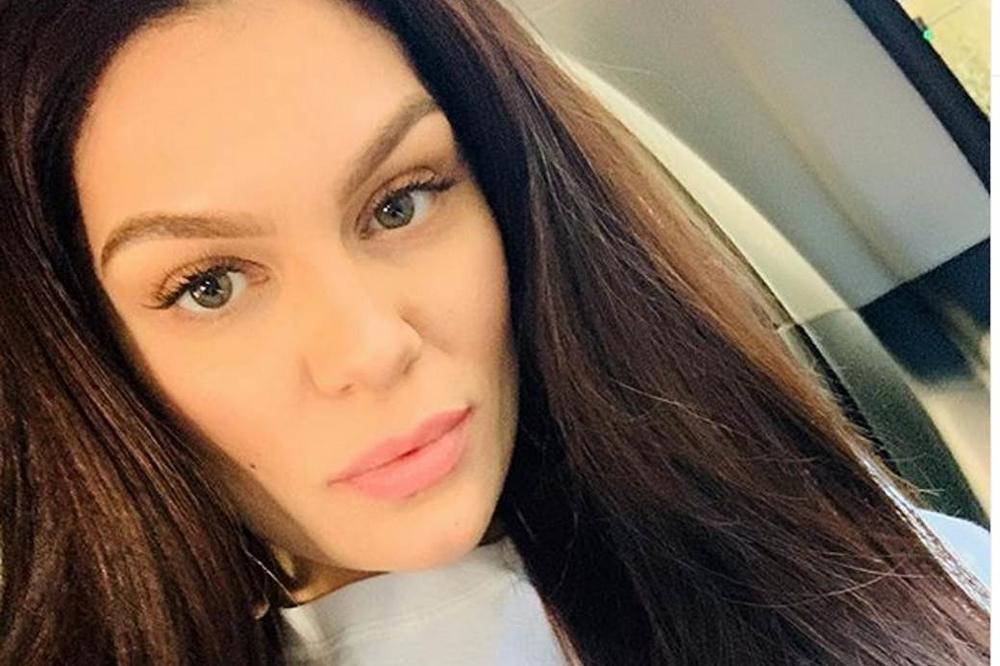 POMIRILI SE GLUMAC I PEVAČICA, STIŽU NOVE GOLIŠAVE FOTKE: Obožavala je da deli njihovu INTIMU!