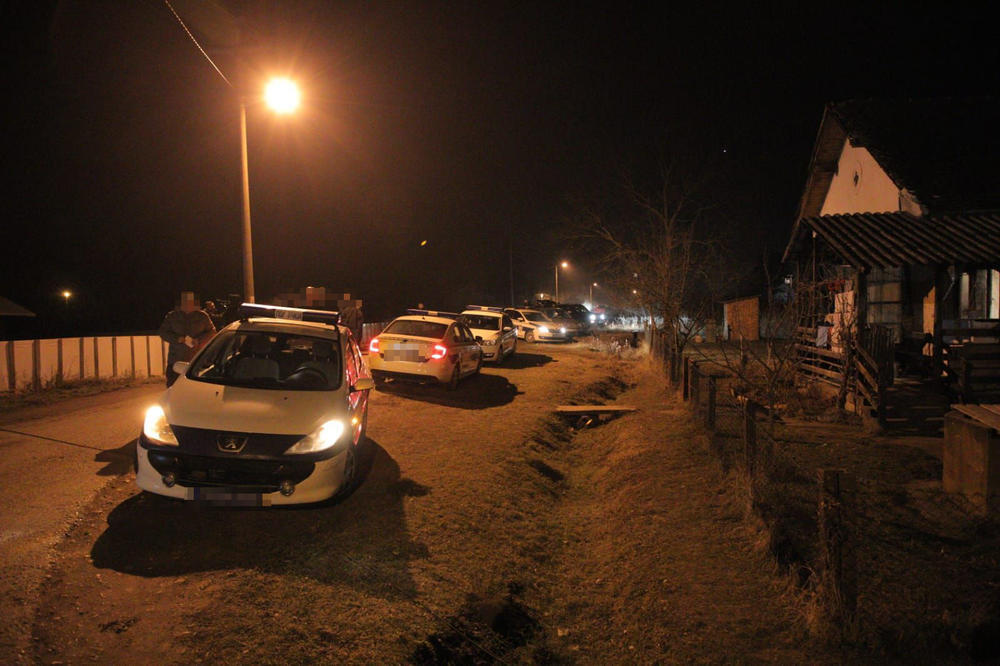 UMESTO DA BRINE O DECI, DRUŽIO SE SA FLAŠOM: Komšije otkrile DETALJE iz porodice Tofilović gde se desila TRAGEDIJA!