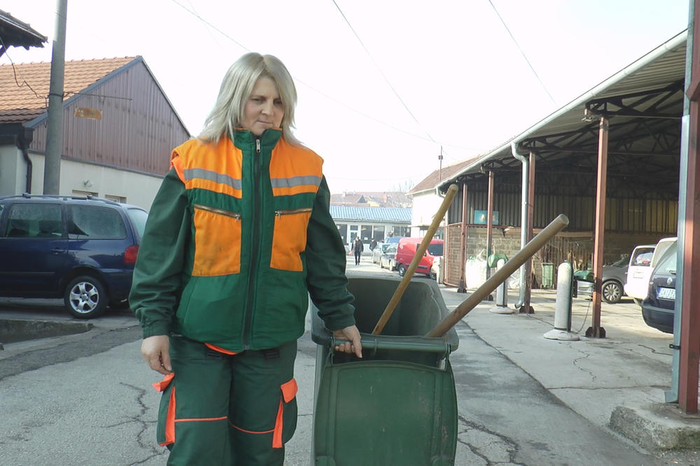 DRAGICA BRINE O ČISTOĆI GRADA, a svoje zdravlje stavila je na zadnje mesto: Sve joj je preče od pregleda