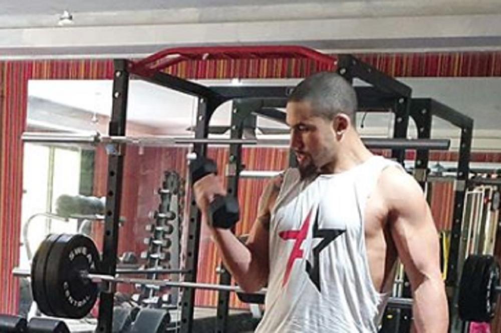 ĆERKA POZNATOG SPORTISTE VODI VELIKU BORBU! Otkazao je učešće na velikom meču kako bi joj donirao koštanu srž!