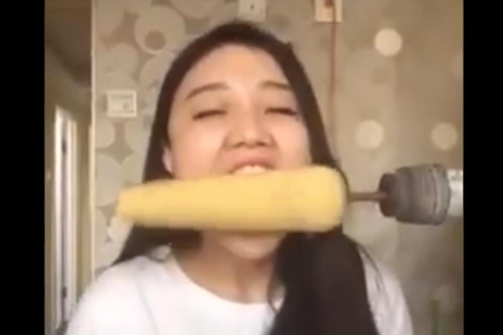 RADILA JE OPASNI IZAZOV SA KUKURUZOM: Mogla je da ostane bez zuba, ali joj se desilo nešto JOŠ GORE (VIDEO)