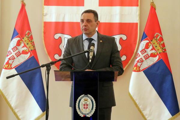 Ministar Vulin: Srbija se ponosi pripadnicima sistema odbrane