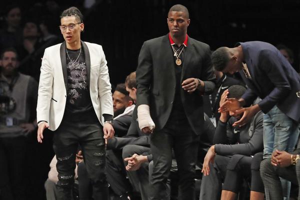 NE JEDNA, NEGO DVE BOMBE EKSPLODIRALE U BARU: Mornar doveo zvučno NBA ime, uz njega stigao još jedan Amerikanac!