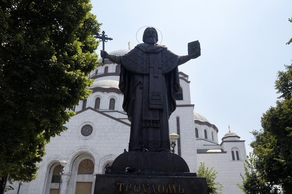 DANAS BI TREBALI DA SE POMOLITE SVETOM SAVI! Ovu molitvu napisao je čovek dok je putovao na najjezivije mesto!