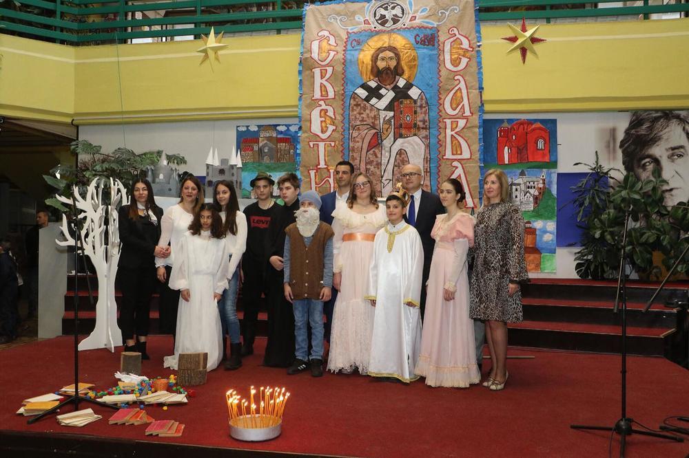 VUČEVIĆ: MORAMO DA IDEMO PUTEM SVETOSAVLJA, TO JE KOORDINATNI SISTEM NAŠE DUHOVNE I KULTUROLOŠKE VREDNOSTI