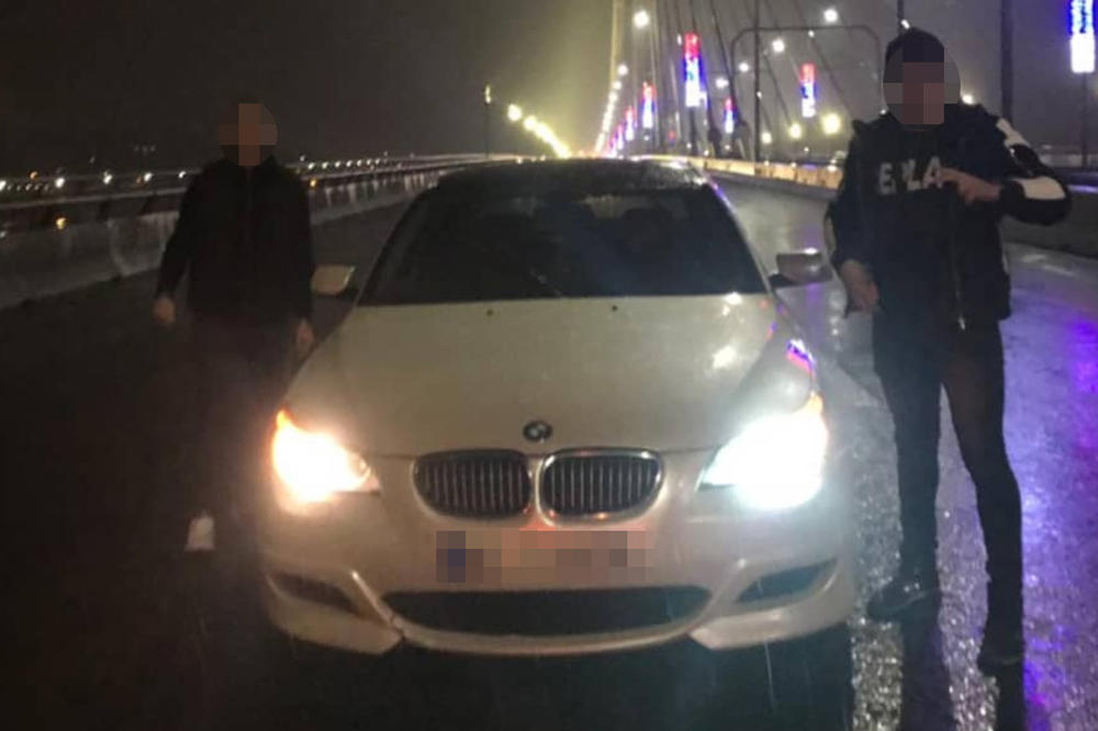KOLIKO JE OVO BAHATO!!! Zaustavili nov BMW nasred MOSTA NA ADI, pa se slikali DA SE HVALE NA INSTAGRAMU! (FOTO)