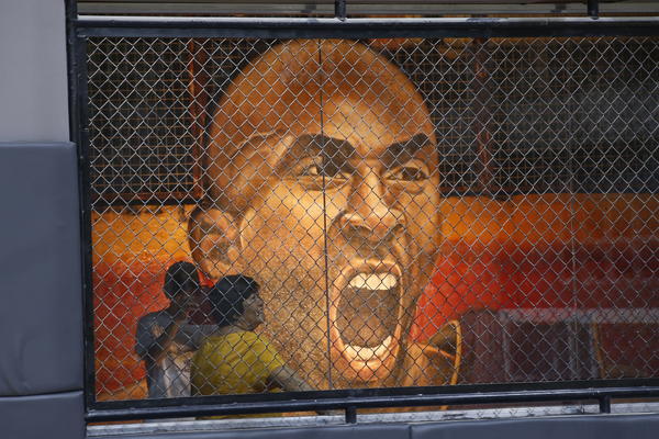 TRG KOBIJA BRAJANTA: Evropski grad u kom je živeo odao mu je veliku počast!