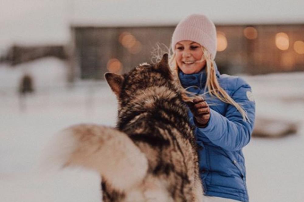 OVOJ DEVOJCI JE TINDER SPASIO ŽIVOT: Našla se u BEZIZLAZNOJ SITUACIJI, a onda joj je sinula LUDA IDEJA! (VIDEO)