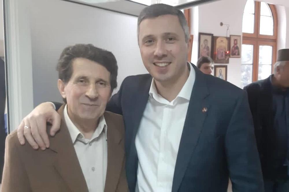 OTAC BOŠKA OBRADOVIĆA: Boli me što mi sina nazivaju fašistom! (FOTO)