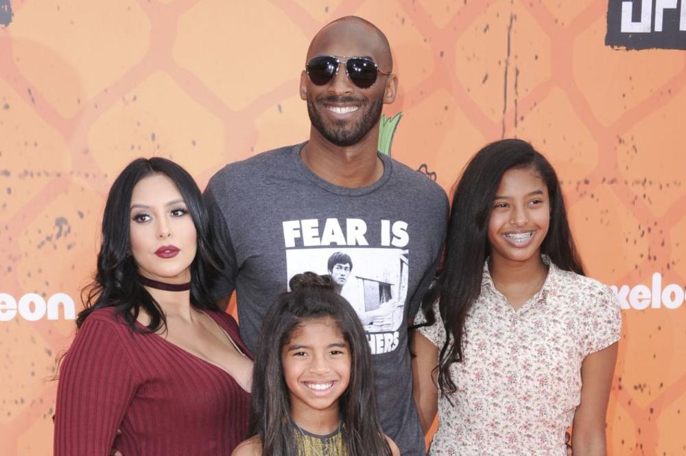 KAO DA JE ZNAO ŠTA ĆE SE DESITI: Zbog dece kupio helikopter, a sa ženom je imao dogovor koji nikad nisu prekršili!