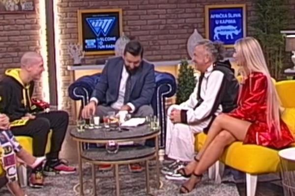 Uhapšena poznata pevačica, sumnjiči se za skrivanje pripadnika škaljarskog klana!