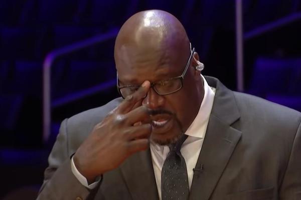 ŠEK, SRAM TE BILO: Dončić pokidao, a O'Nil se baš potrudio da ga spusti posle partije karijere!