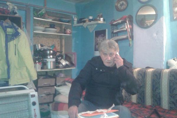 SUTRA ĆE POKUŠTI DA ISELE PORODICU MIJATOVIĆ NA ZVEZDARI! Oni žive u šupi od 10 kvadrata, a sada bi i to da im UZMU