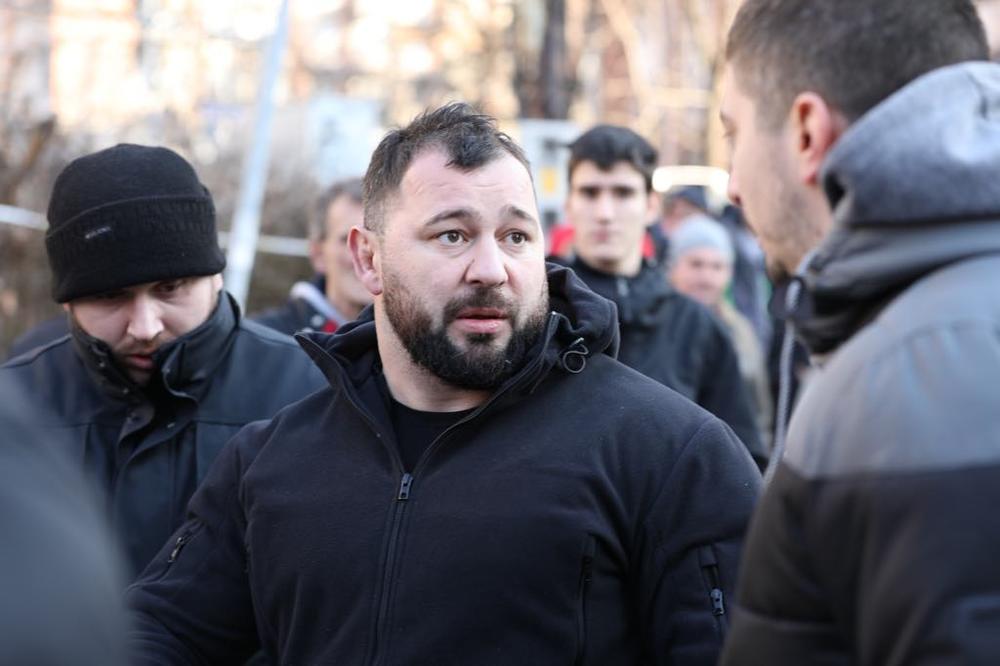 KO JE PRETIO EKIPI ESPRESA: Investitor u Parkiću nema pojma ko je ova osoba (VIDEO)