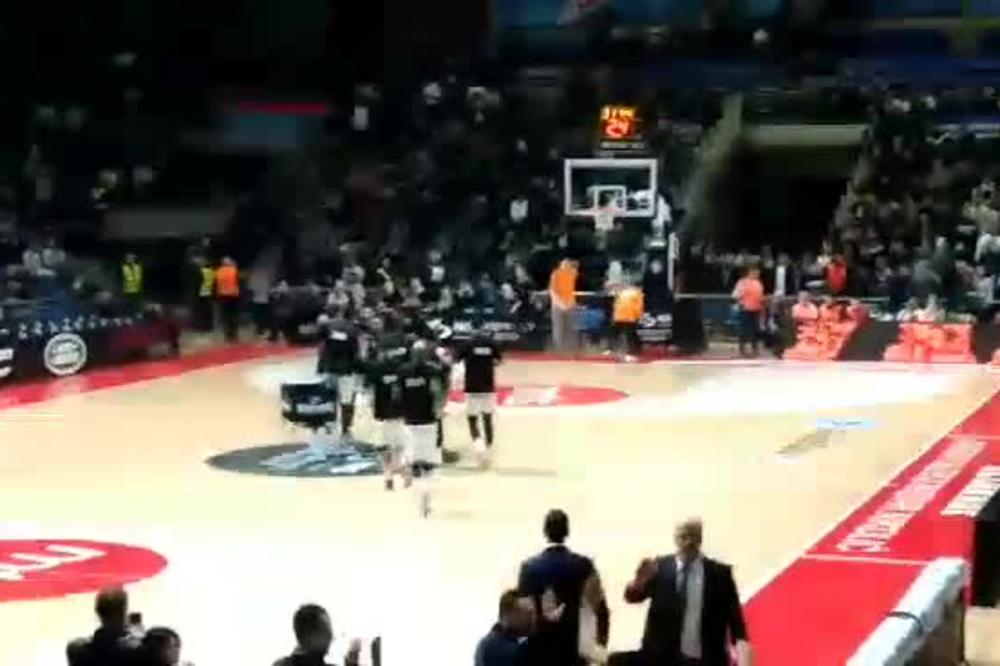 E, TO JE PIONIR! Turci izašli na teren, a onda su ih Grobari podsetili gde su došli!