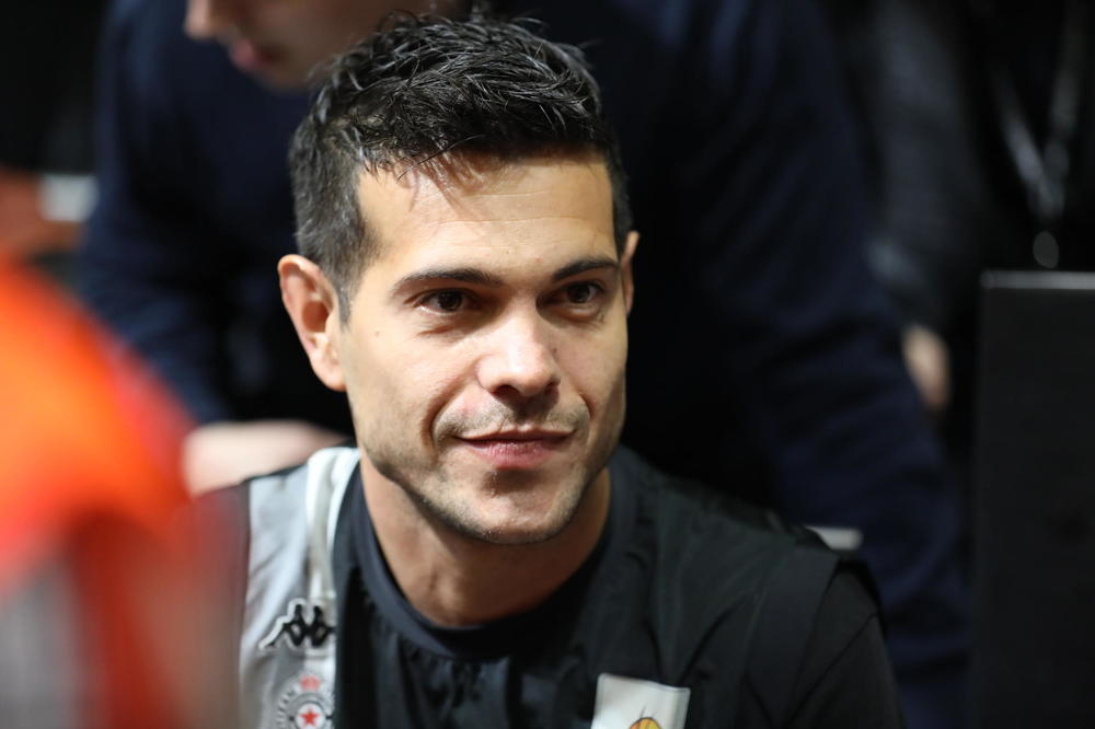 MILAN SMILJANIĆ PONOVO U SRPSKOM FUDBALU! Lola oblači dres velikana (FOTO)