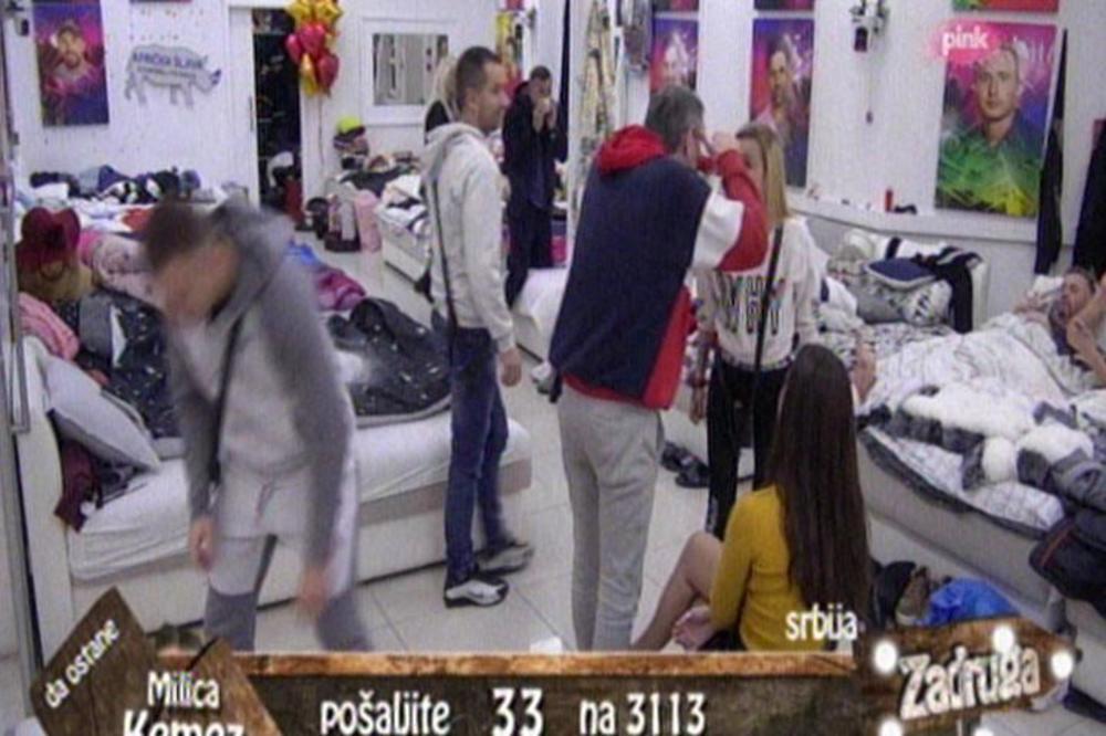 ŽESTOKA SVAĐA! Mića Mimi: Je**m ti mater, lez**čo jedna!