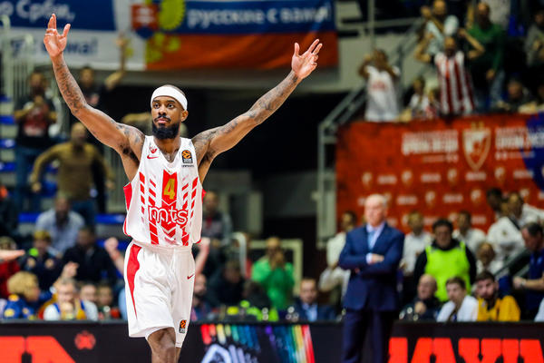 FENER PRAVI ZVEZDAŠKI TANDEM: Kokoškov izgleda baš voli igrače sa Malog Kalemegdana!