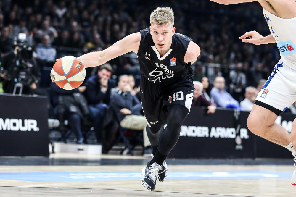 JARAMAZ I ZVANIČNO POSTAO NOVI IGRAČ BAJERNA: Ponovo će sarađivati sa Trinkijerijem!