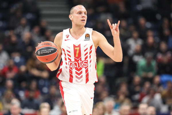 EMOTIVAN OPROŠTAJ DAVIDOVCA: Da li je uopšte moguće opisati sve što sam u Zvezdi doživeo? (FOTO)